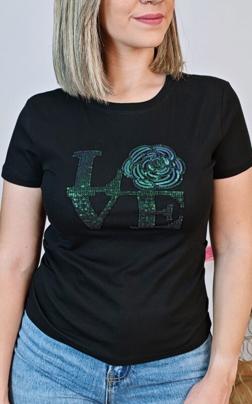 Camiseta Love Negra